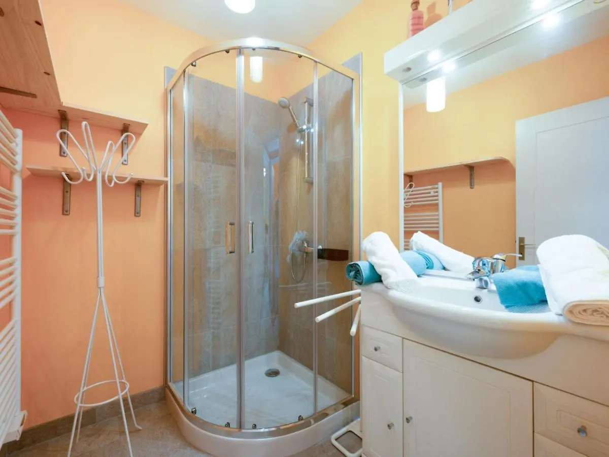 Apartment Le Morelia By Interhome Cannes França